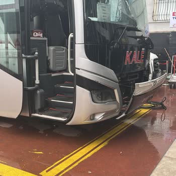 Kale Seyahat'te Lastik Kontrol İhmali Ve 3 Saatlik Yolda Bekleme