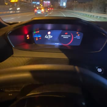 Garanti Kapsamındaki Yeni Peugeot E-2008’te Elektrik Tahrik Arızası Ve Direksiyon Sertliği Yetkili Servis Tarafından Göz Ardı Edildi