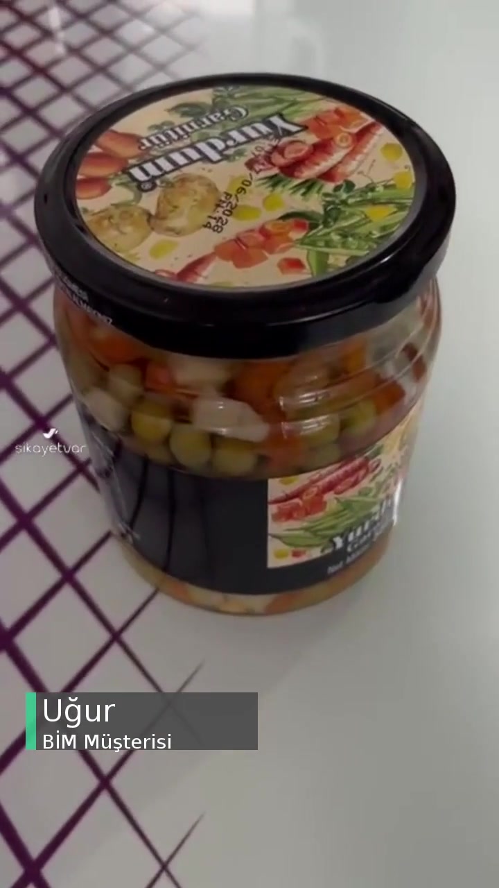 BİM Markette Satılan Küflü Garnitür videonun kapak resmi