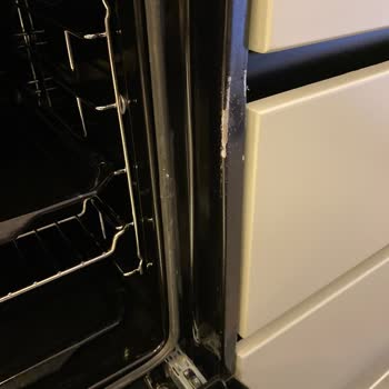 Garanti Kapsamındaki Çiziksiz Fırın Çizik Ve Deforme Şekilde Geri Geldi