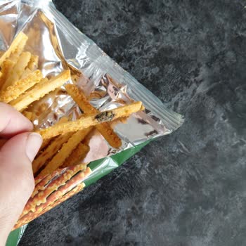 Eti Crax Ürününde Yabancı Madde Bulundu, Cevap Bekliyorum