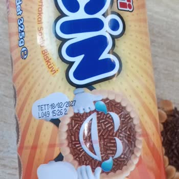 Paketten Çıkan Isırılmış Eti Cin Atıştırmalığı Sağlık Ve Hijyen Endişesi