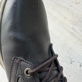 Ayıplı Ayakkabının Burun Kısmındaki Çatlak Ve Bedel İadesi Talebi