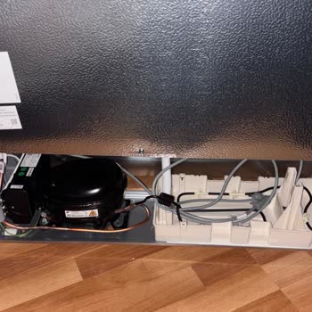 Eksik Motor Koruma Kapağıyla Samsung Buzdolabında Güvenlik Endişesi