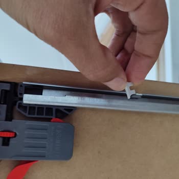 Samet A. Ş Çekmece Raylarındaki Kırılan Plastik Tırnaklar İçin Yüksek Değişim Ücreti