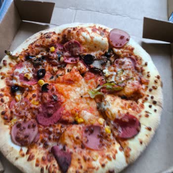 Orta Boy Pizzalarda Soğuk Ve Malzeme Eksikliği Şikayeti