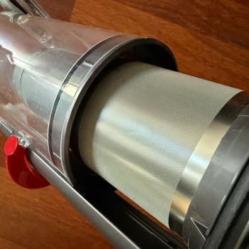 Dyson Süpürge Başlığının Dönmemesi Ve Hasarlı Geri Gönderilmesi