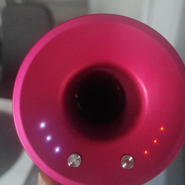 Az Kullanımda Çalışmayı Bırakan Saç Kurutma Makinesi Ve İade Talebi