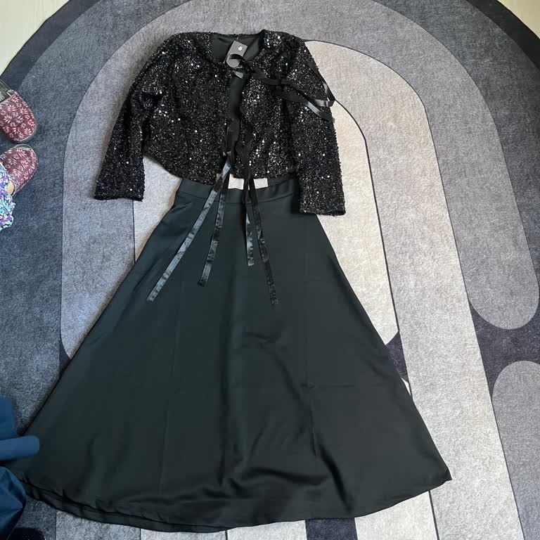 Yırtık Ve Kalitesiz Ürün, İletişim Engellendi 920 TL İade Bekleniyor