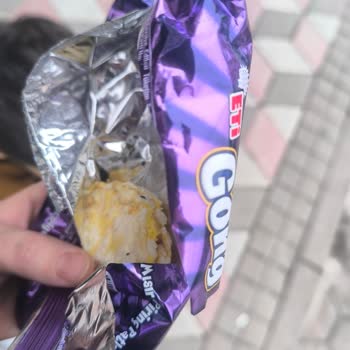 A101'den Satın Alınan Eti Gong Patlağında Siyah Parçalar Sağlık Endişesi Yaratıyor