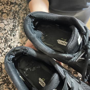 Skechers Ayakkabımda Erken Yırtılma Ve Mağazanın Çözüm Sunmaması