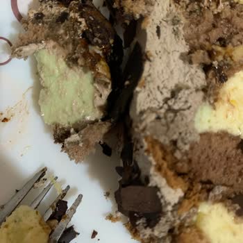 Carrefour SA Küflü Pasta Satışı Gıda Güvenliğini Tehdit Ediyor