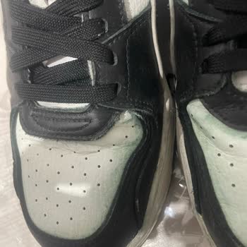 Yağmurda Boya Akmasıyla Ayakkabım Bozuldu, Değişim Talebim Reddedildi