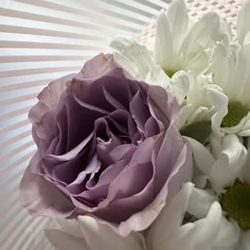 Görselle Uyuşmayan Solmuş Ve Eksik Buket 1100 TL İade Talebi