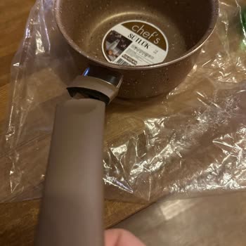 BİM’de Chef’s Sütlük Sapı Kırık Çıktı, İade Reddi