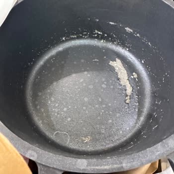 Karaca Mağazasındaki Kaba Tutum Ve Soyulan Tencere Takımı Garantiden Yoksun Bırakıldı