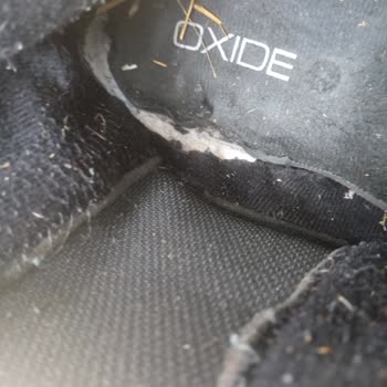 Iğdır Merkez FLO Mağazasından Su Sızdıran Ve Deforme Olan Bot İçin Ücret İadesi Talebi