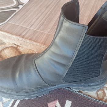 Iğdır Merkez FLO Mağazasından Su Sızdıran Ve Deforme Olan Bot İçin Ücret İadesi Talebi