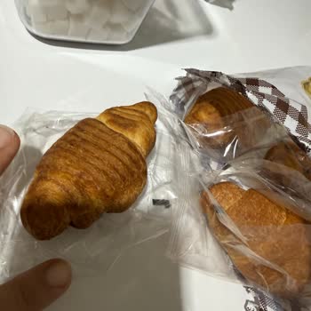 UNO Kruvasan Paketi Açık, Hijyen Endişesi