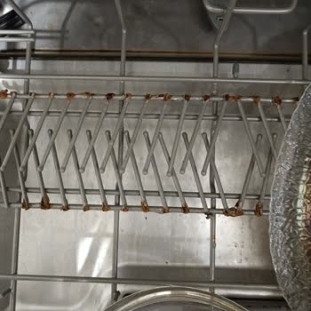 Teka Ankastre Bulaşık Makinesinde Sepetlerde Hızlı Paslanma Ve Küflenme