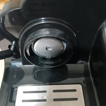 Süt Köpürtme Ve Su Sızdırma Sorunlu Kahve Makinesi