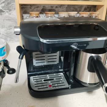 Süt Köpürtme Ve Su Sızdırma Sorunlu Kahve Makinesi