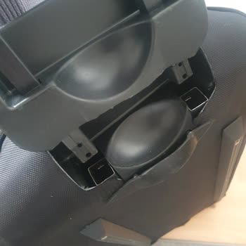 Sunexpress Kırık Valiz Ve İlgisiz Yanıt