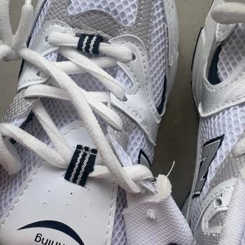 Gardrops Sahte New Balance Ayakkabıların İadesi Reddedildi, Tam Geri Ödeme ve Satıcı Kontrolü Talebi