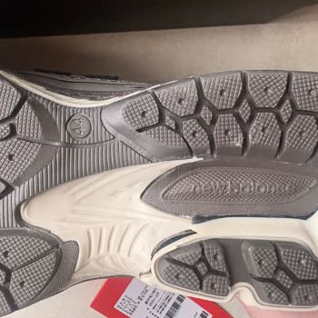 Gardrops Sahte New Balance Ayakkabıların İadesi Reddedildi, Tam Geri Ödeme ve Satıcı Kontrolü Talebi