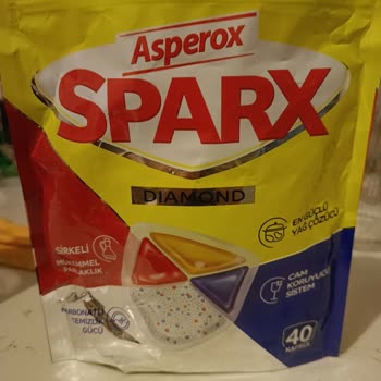 Sparx Deterjan Tabletinin Göze Sıçraması Ve Şiddetli Ağrı