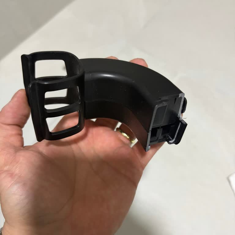 Philips Aqua Trio 9000 Dikey Süpürge Stand Parçası Kırıldı, Garanti Kapsamında Değişim Talebi