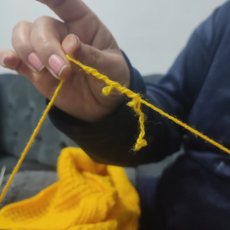 Kalitesiz İp Ürünü, Kullanımda Sürekli Karışıyor Ve İşimi Aksatıyor