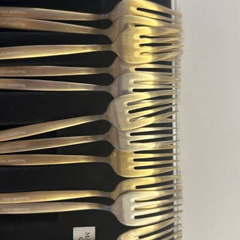 Kaplama Olmadığı Söylenerek Satılan Gold Çatal Bıçak Takımının Yanıltıcı Bilgisi