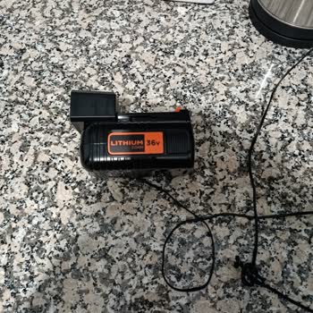 Sürekli Arızalı Black&Decker Dik Süpürge İçin Haksız Ücret Ve İade Talebi