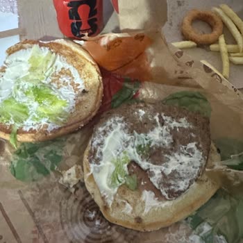 Whopper Menüsü Eksik, Soğuk Ve Ezilmiş Ücret İadesi Talebi