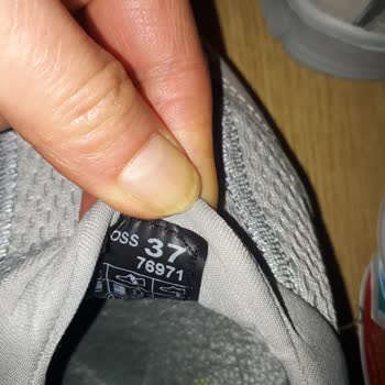 Siparişte Tek Ayakkabı Gönderildi, Eksik Eş Gönderilmesi Talep Ediliyor