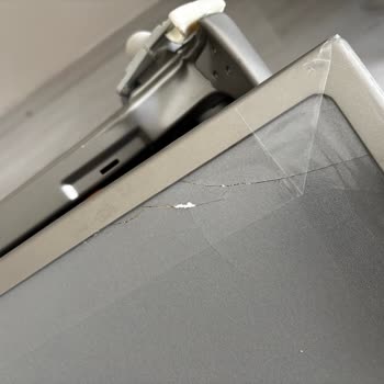 Hasarlı Bosch Çamaşır Makinesi İçin Ücretsiz Yeni Değişim Talebi