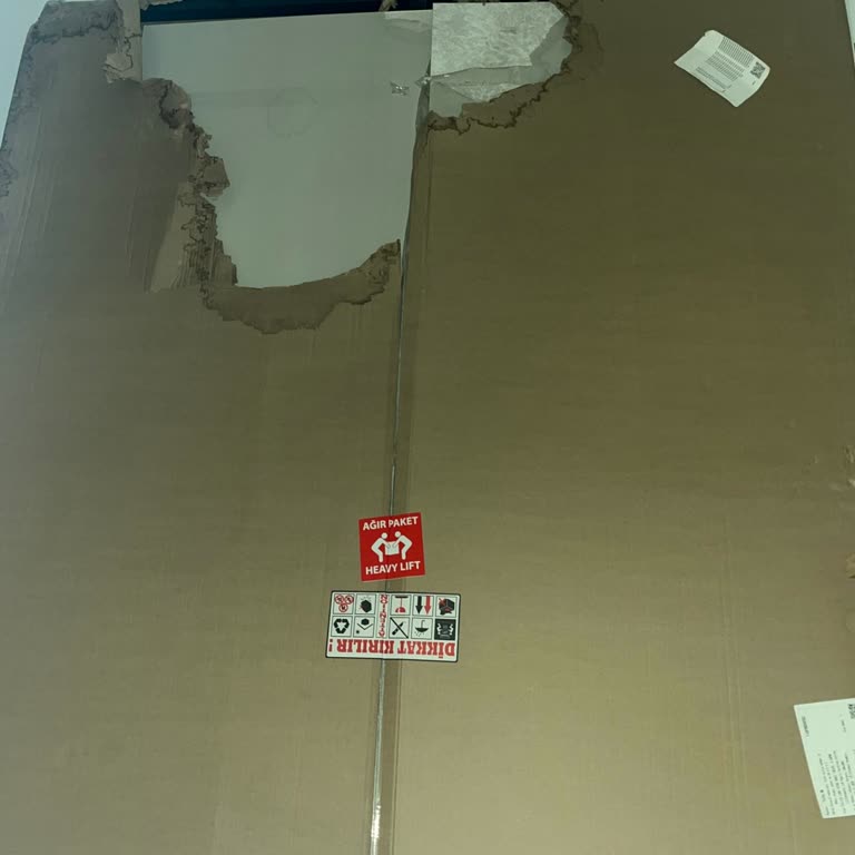 Hasarlı Yatak Bazası Teslim Edilmediği İçin Bir Ay Boyunca Yatamadım