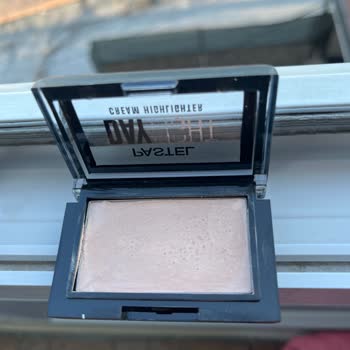 Pastel Highlighter’da Siyah Noktalar Ve Alerjik Reaksiyon Sorunu