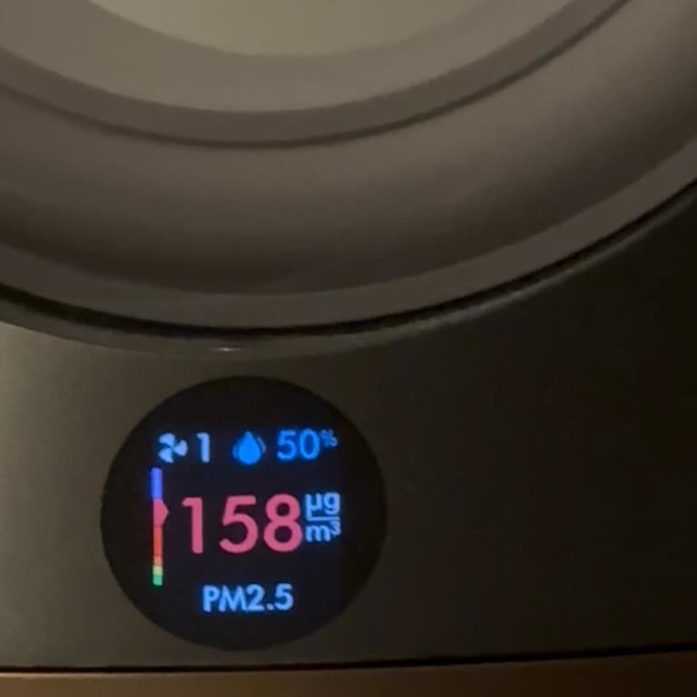 Köfteci Yusuf'un Dumanı Evimize Sızıyor Ve Sağlığımızı Tehdit Ediyor