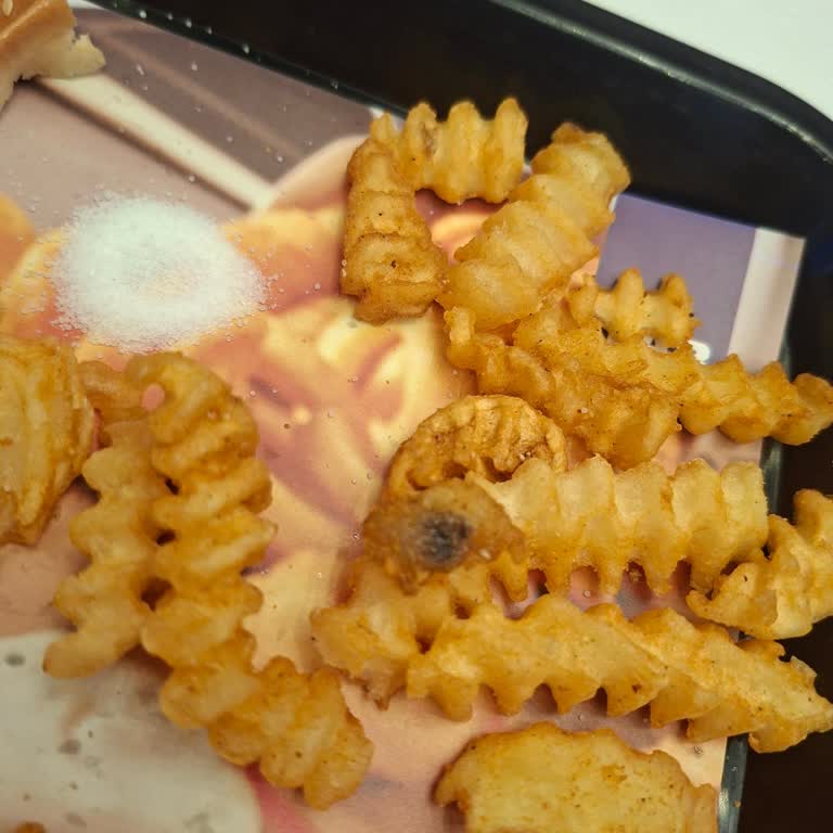 Arby's Zorlu AVM Şubesinde Bozuk Patates Kalitesi Şikayeti