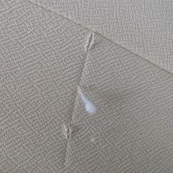 Pantolonda Kesik Ve Yırtık Tespit Edildi, Firmadan Cevap Gelmedi