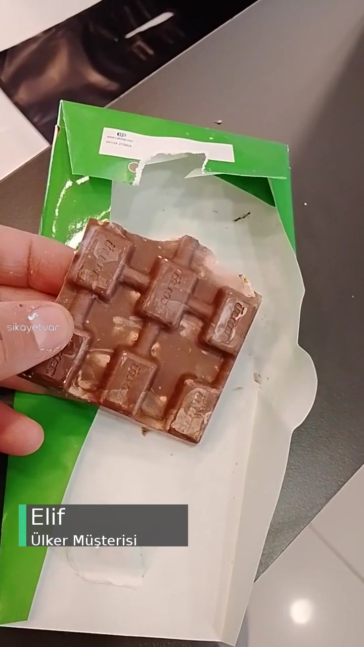 Ülker Bozuk Antep Fıstıklı Çikolata! videonun kapak resmi