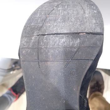 Deichmann Botlarda Üretim Hatası İddiası Ve İade Talebi