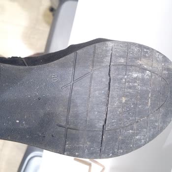 Deichmann Botlarda Üretim Hatası İddiası Ve İade Talebi