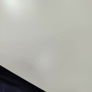 İKEA'dan Kırık Parçalar İçin Zorunlu Tam Söküm Talebi