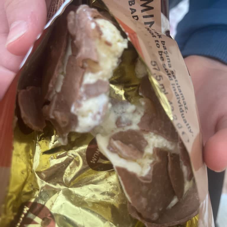 Algida Magnum Mini Dondurmalarda Bozulma Ve Sağlık Riski
