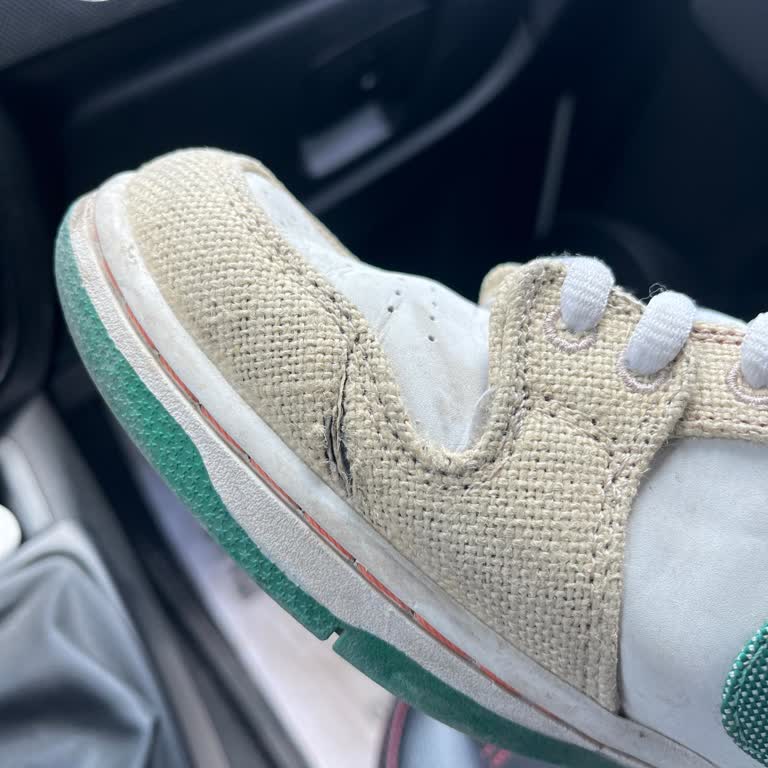 Sportivesneakers.tr Ayakkabının Yanlarından Açılma Sorunu Yaşadım