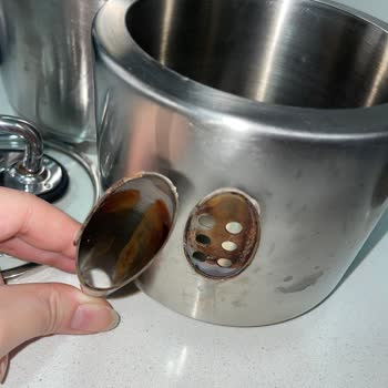 Korkmaz Çeyiz Paketi Demlikte Paslanma Ve Ağız Kısmının Düşmesi