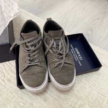 Süet Sneaker’da Topuk Yırtılması Ve 6 Aylık Garanti Sınırı